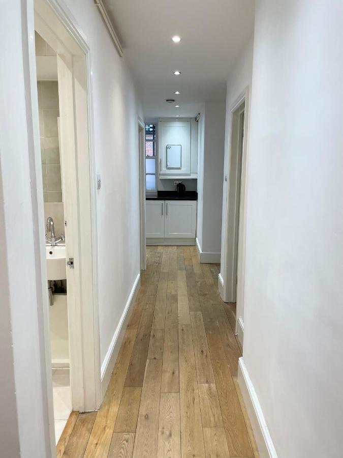 Westminster Apartment Near River Thames Londra Dış mekan fotoğraf